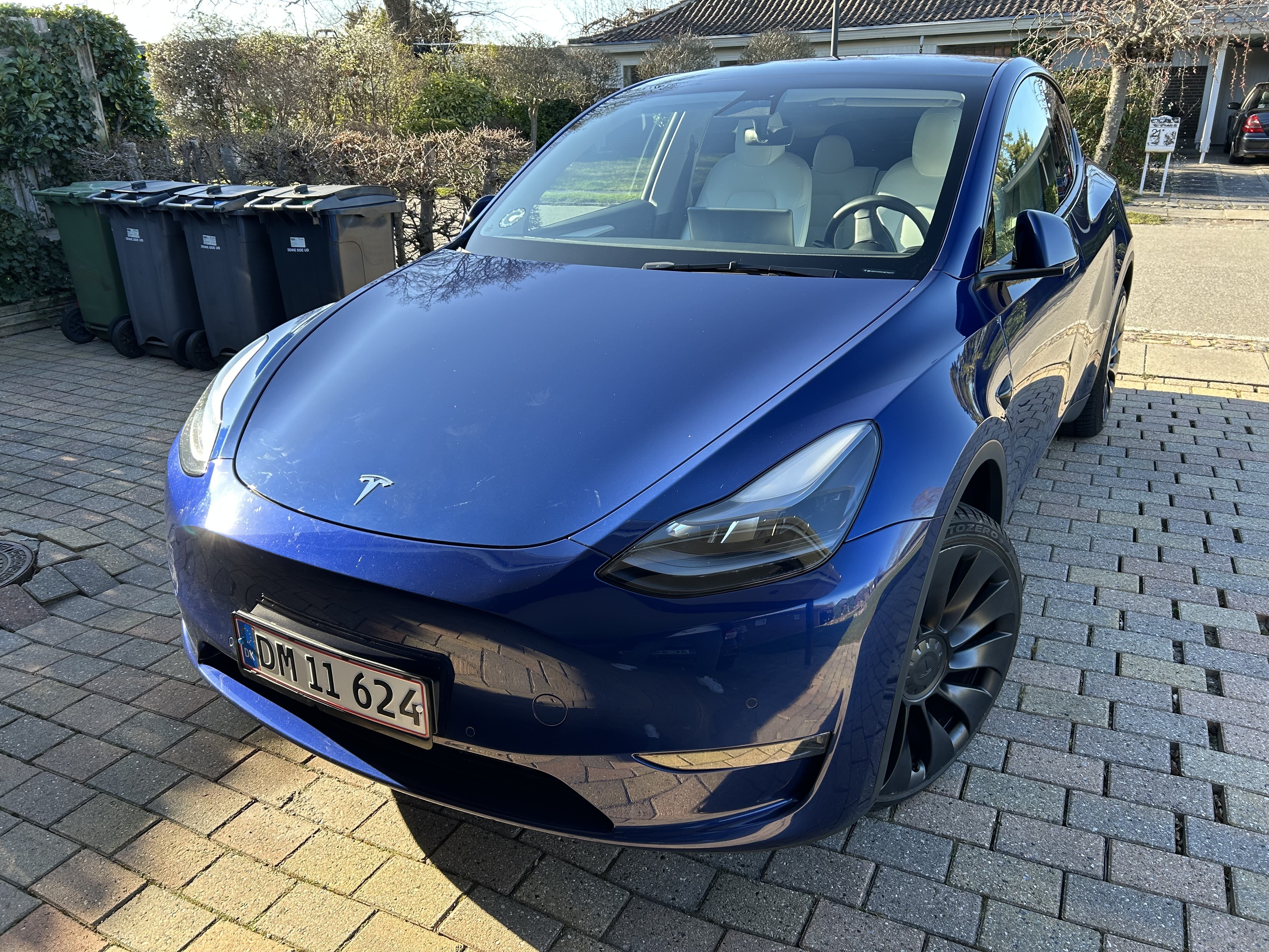 Tesla Model Y Long Range Dual Motor