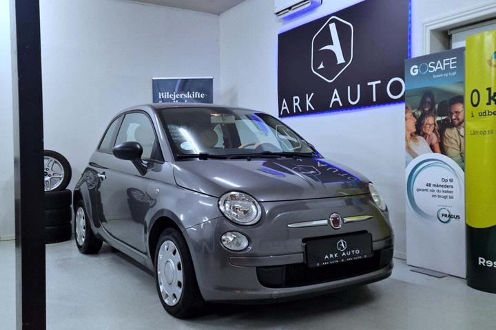 Grå Fiat 500 fra 2010