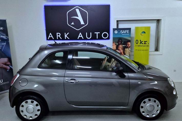 Grå Fiat 500 fra 2010