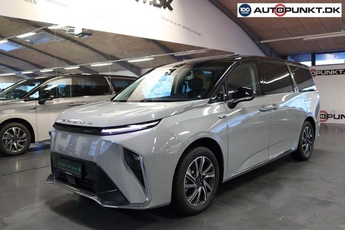 Grå Maxus Mifa 9 fra 2023 set udefra