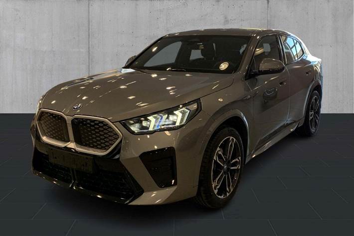 undefined BMW iX2 fra 2024 set udefra