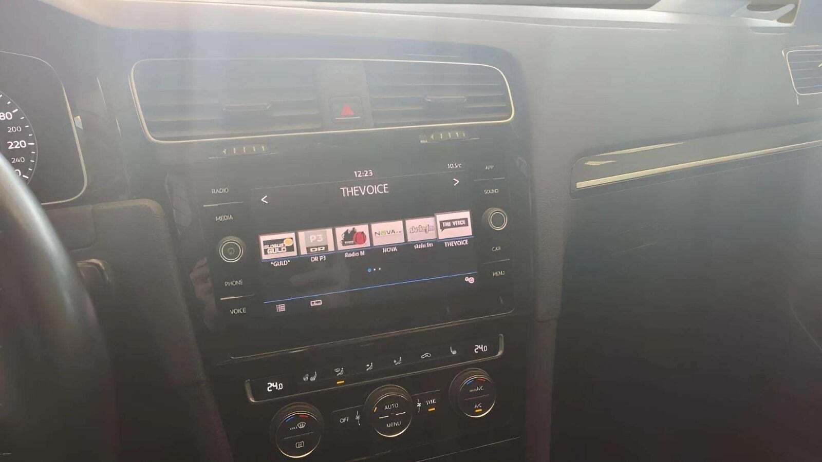 Hvid VW Golf VII fra 2018