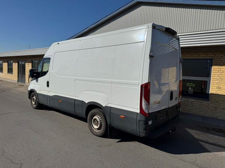 Iveco Daily 3,0 35S18 12m³ Van AG8