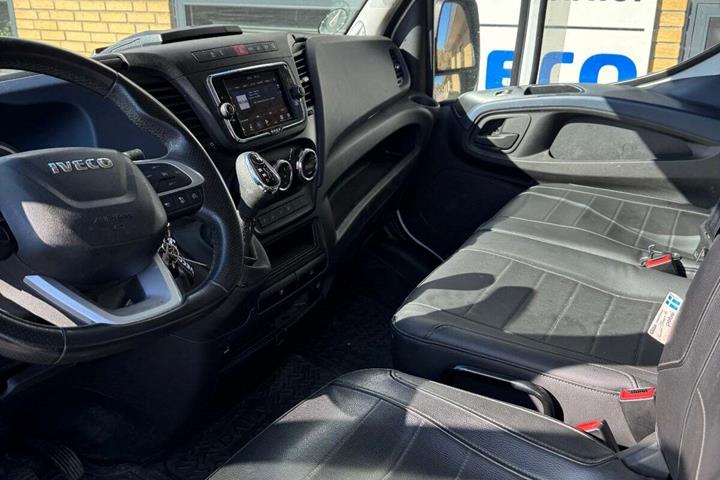 Hvid Iveco Daily fra 2021