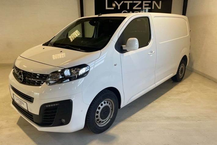 Hvid Opel Vivaro fra 2021