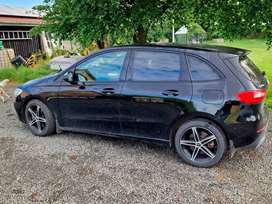Mercedes B250 e