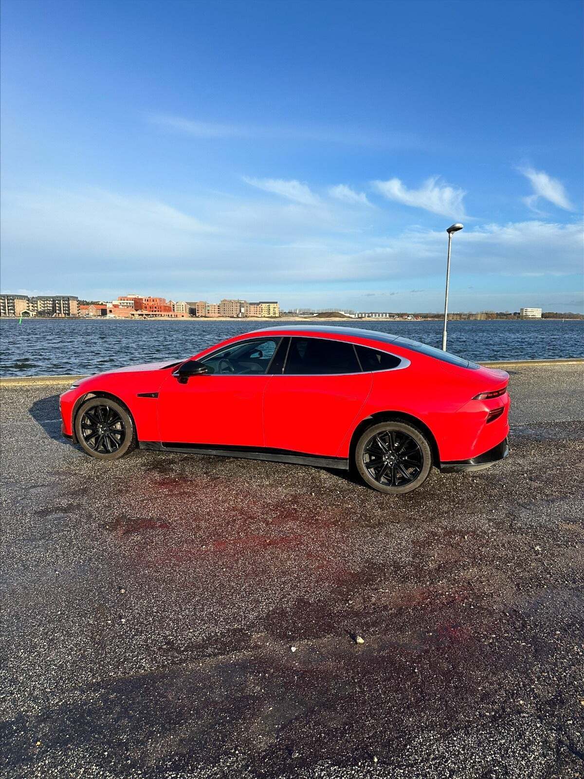 XPeng P7