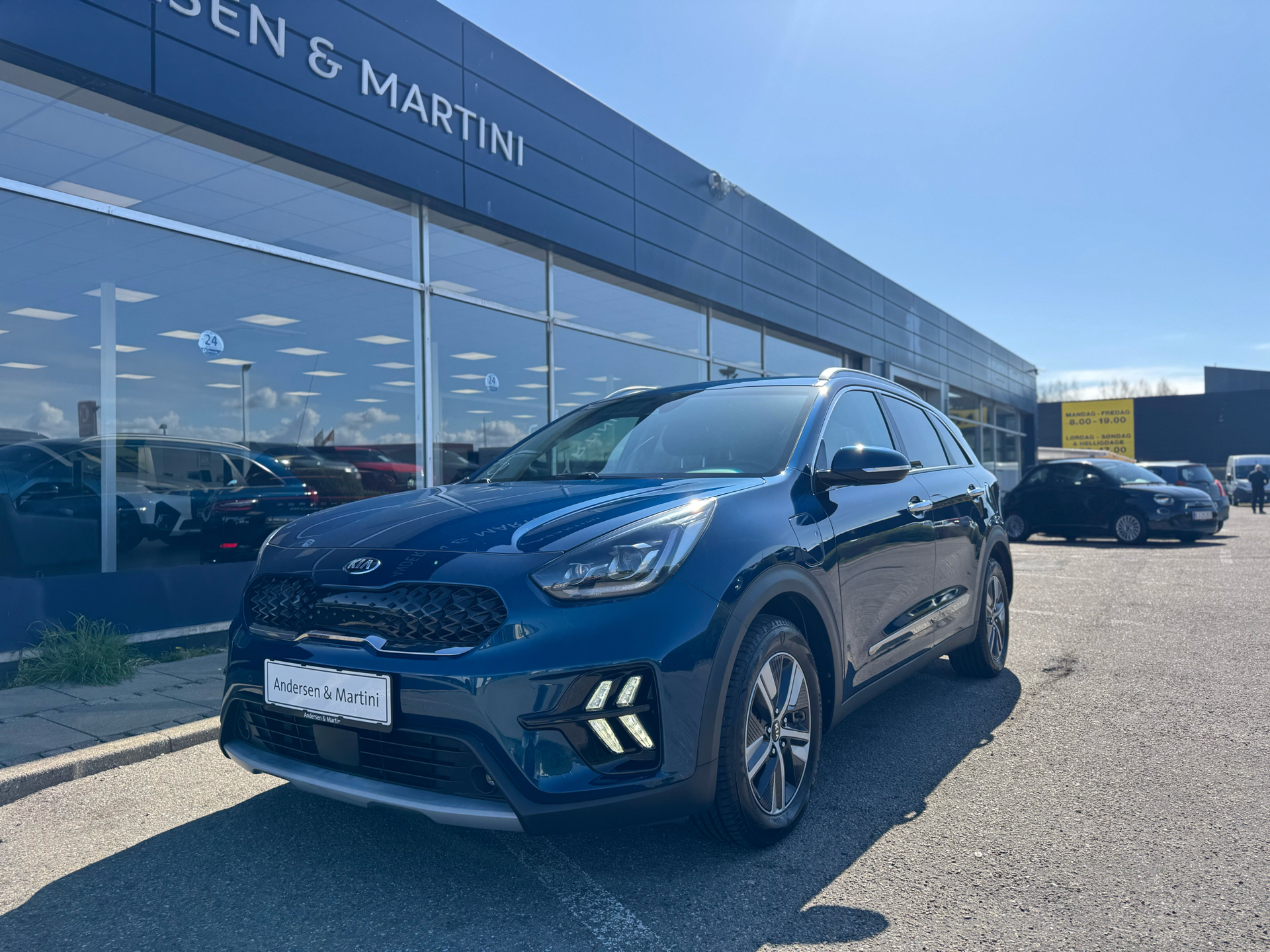 Blå Kia Niro fra 2020