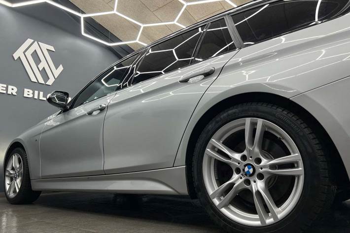 Sølv BMW 330d fra 2016