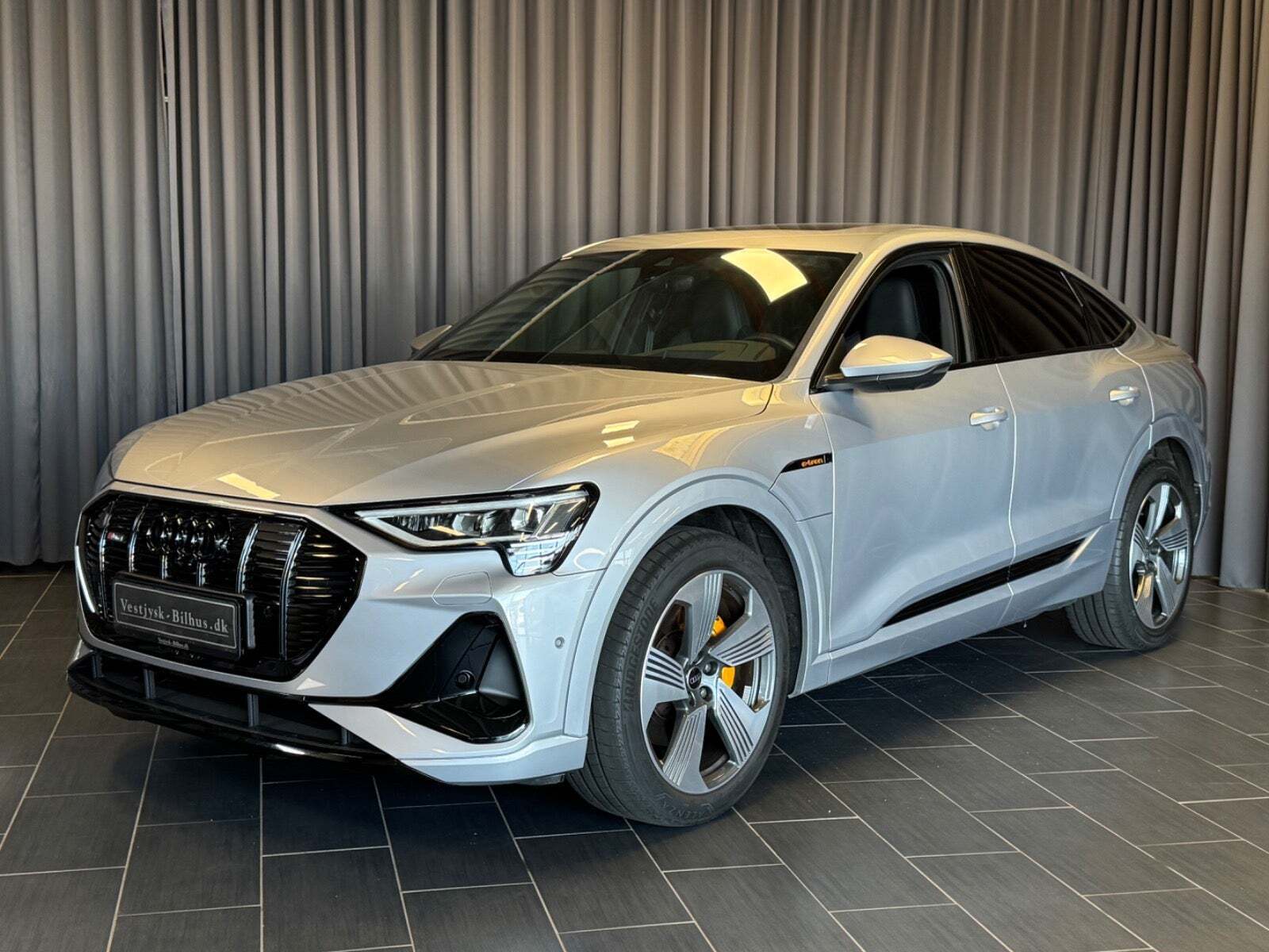 Audi e-tron 55 S-line Sportback quattro