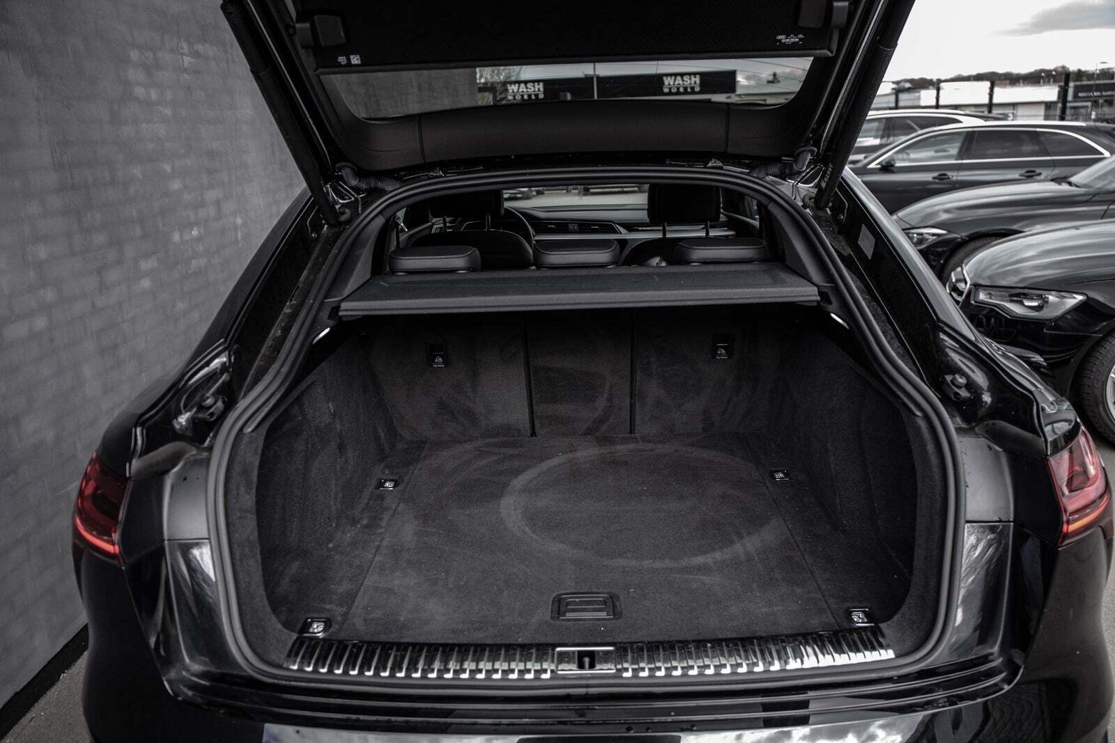 Sort Audi e-tron S fra 2022