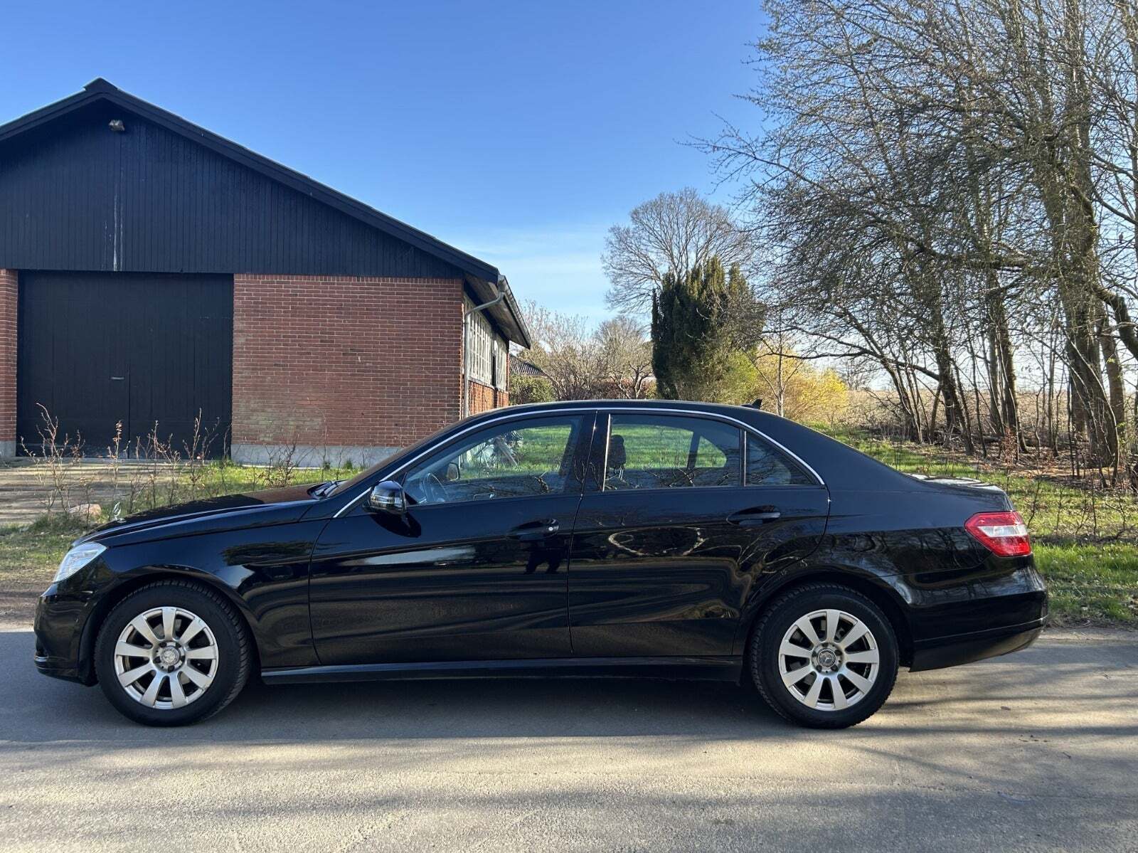 Mercedes E200