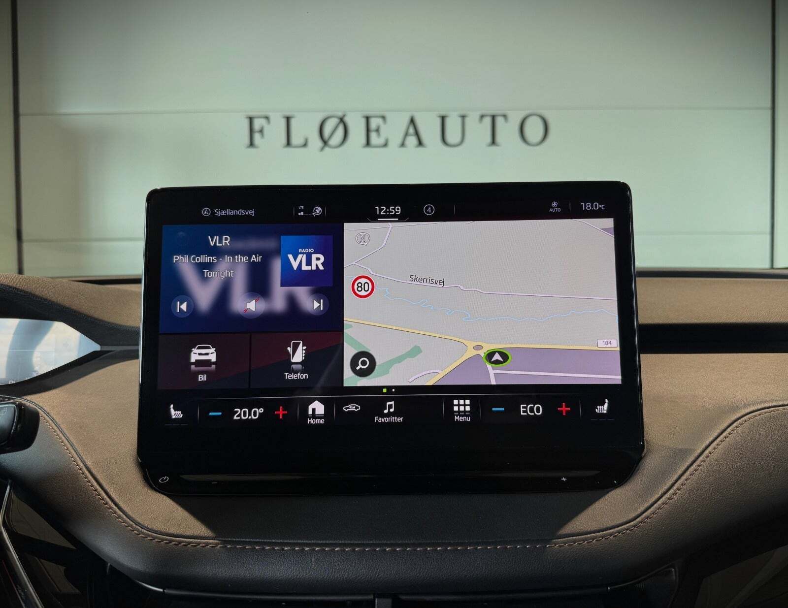 Grå Skoda Enyaq fra 2021