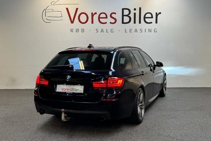 Sort BMW 535d fra 2016