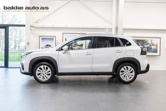 Hvid Suzuki S-Cross fra 2023