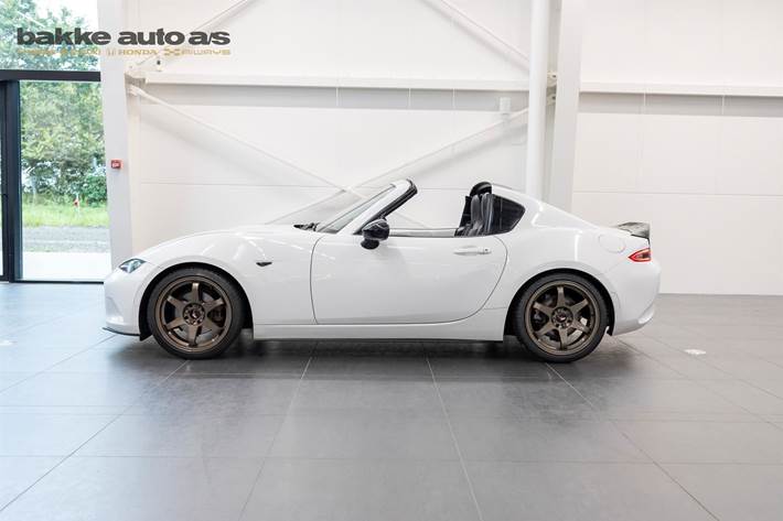 Hvid Mazda MX-5 fra 2017