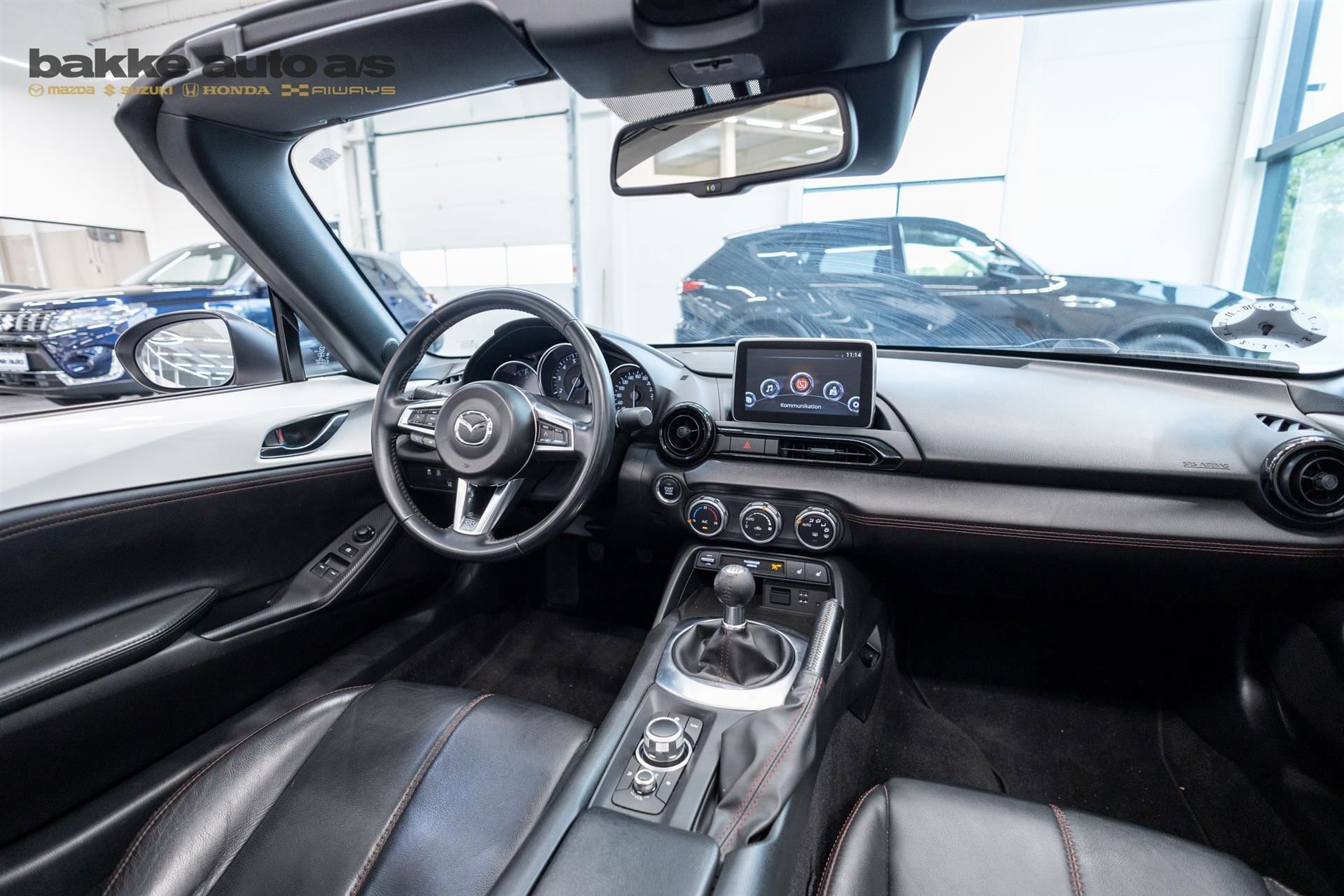 Hvid Mazda MX-5 fra 2017