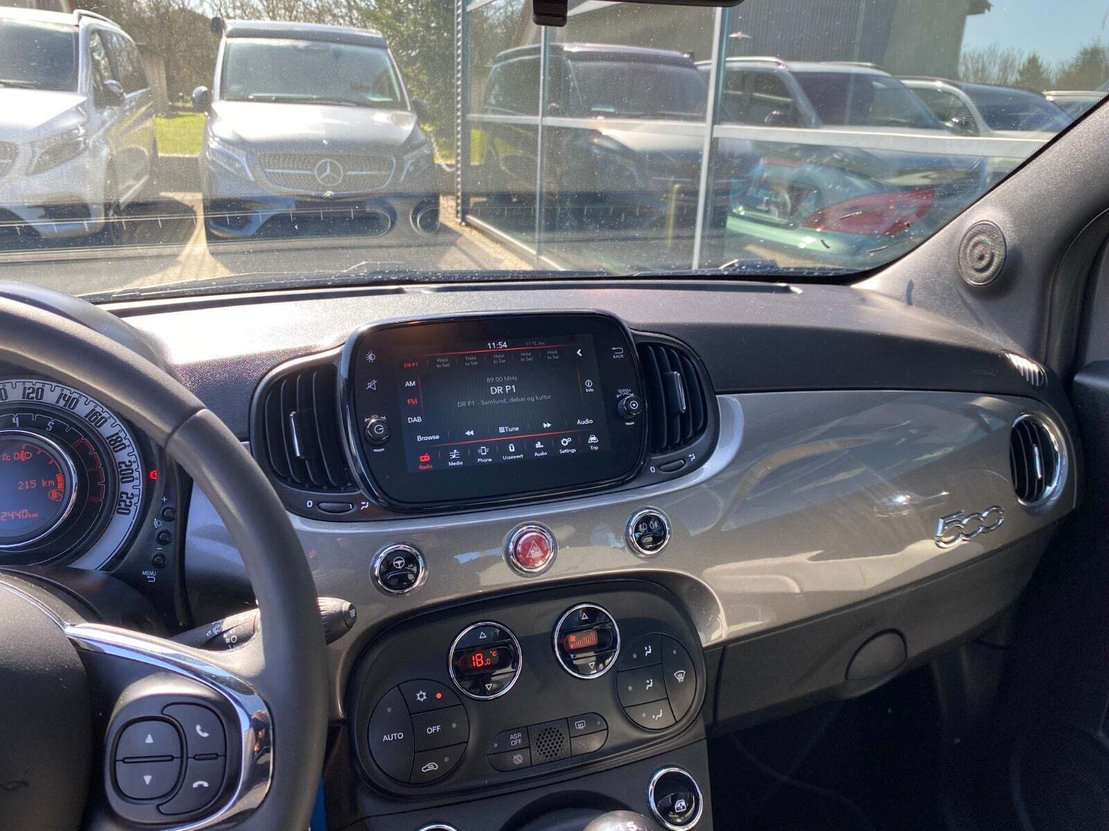 Grå Fiat 500 fra 2022