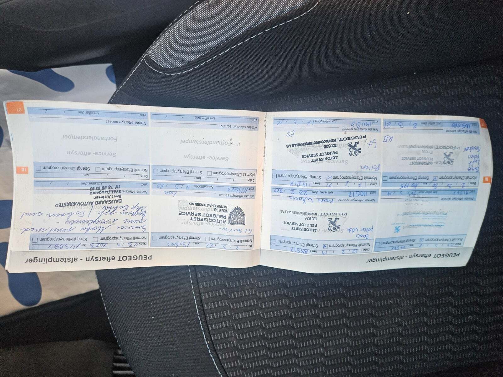 Hvid Peugeot 208 fra 2016