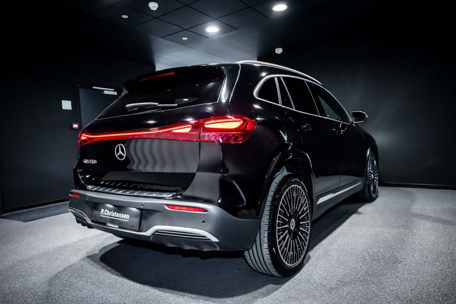 Sort Mercedes EQA250+ fra 2025