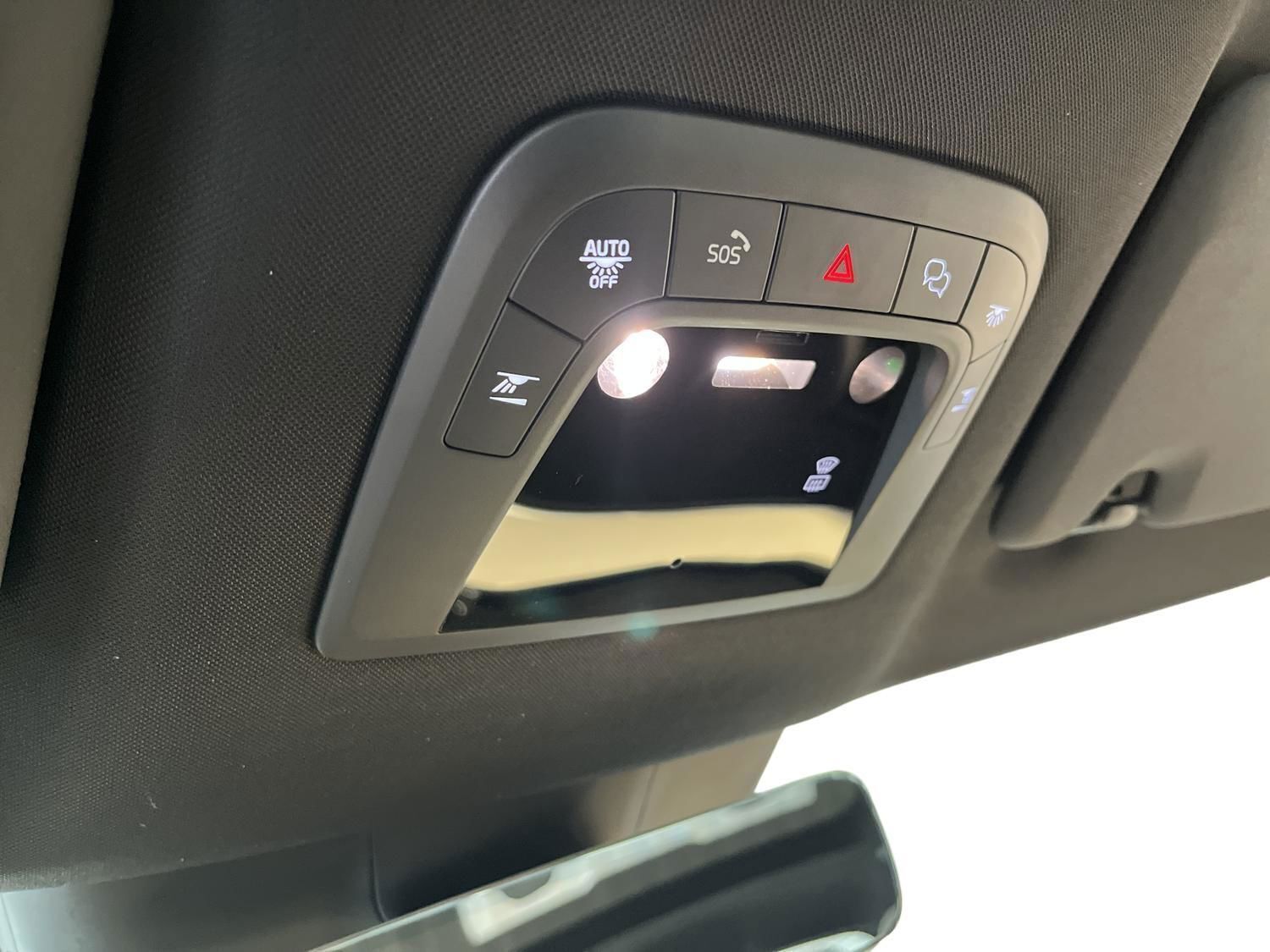 Grå Volvo EX90 fra 2025