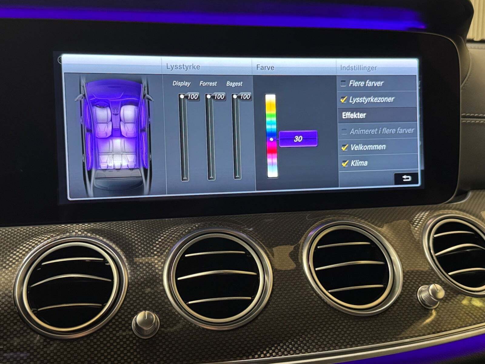 Grå Mercedes E63 fra 2018