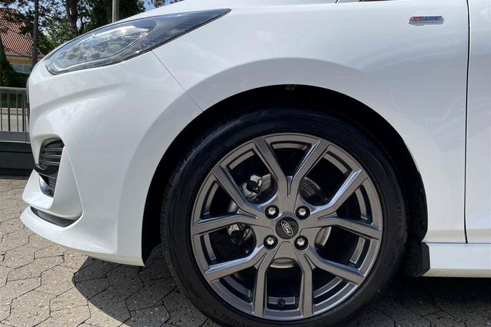 Hvid Ford Fiesta fra 2022