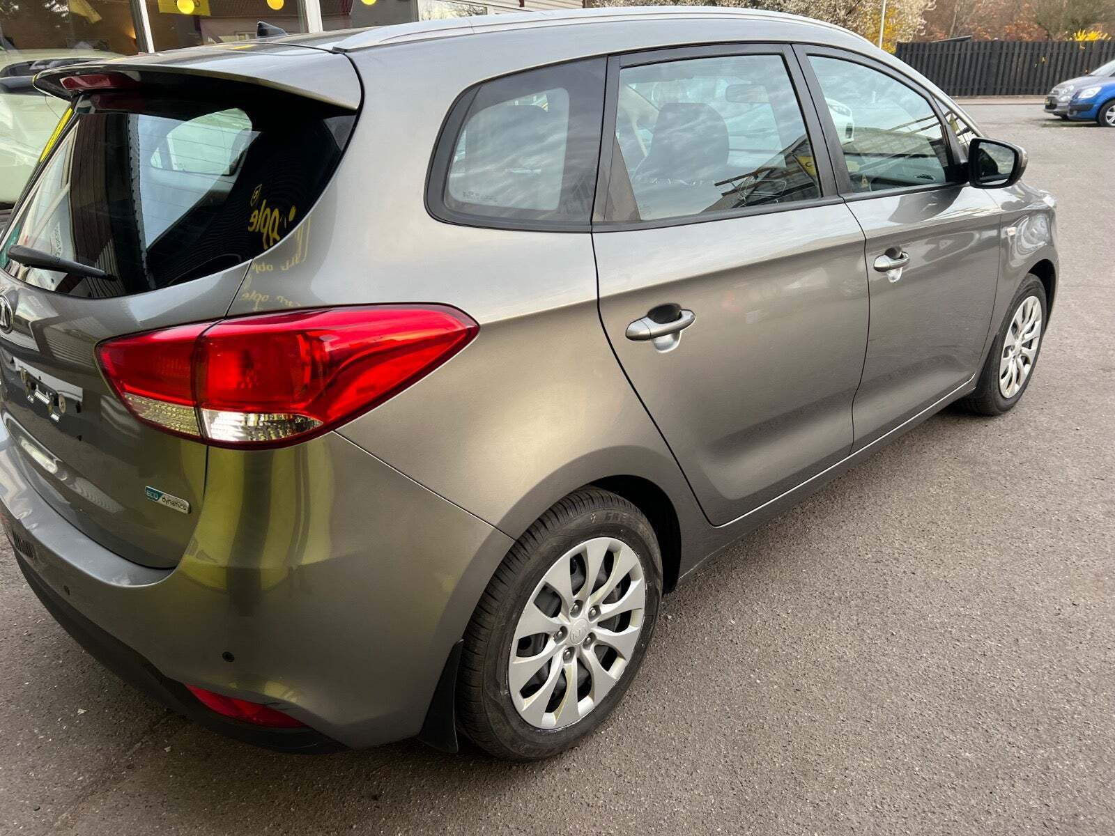 Kia Carens