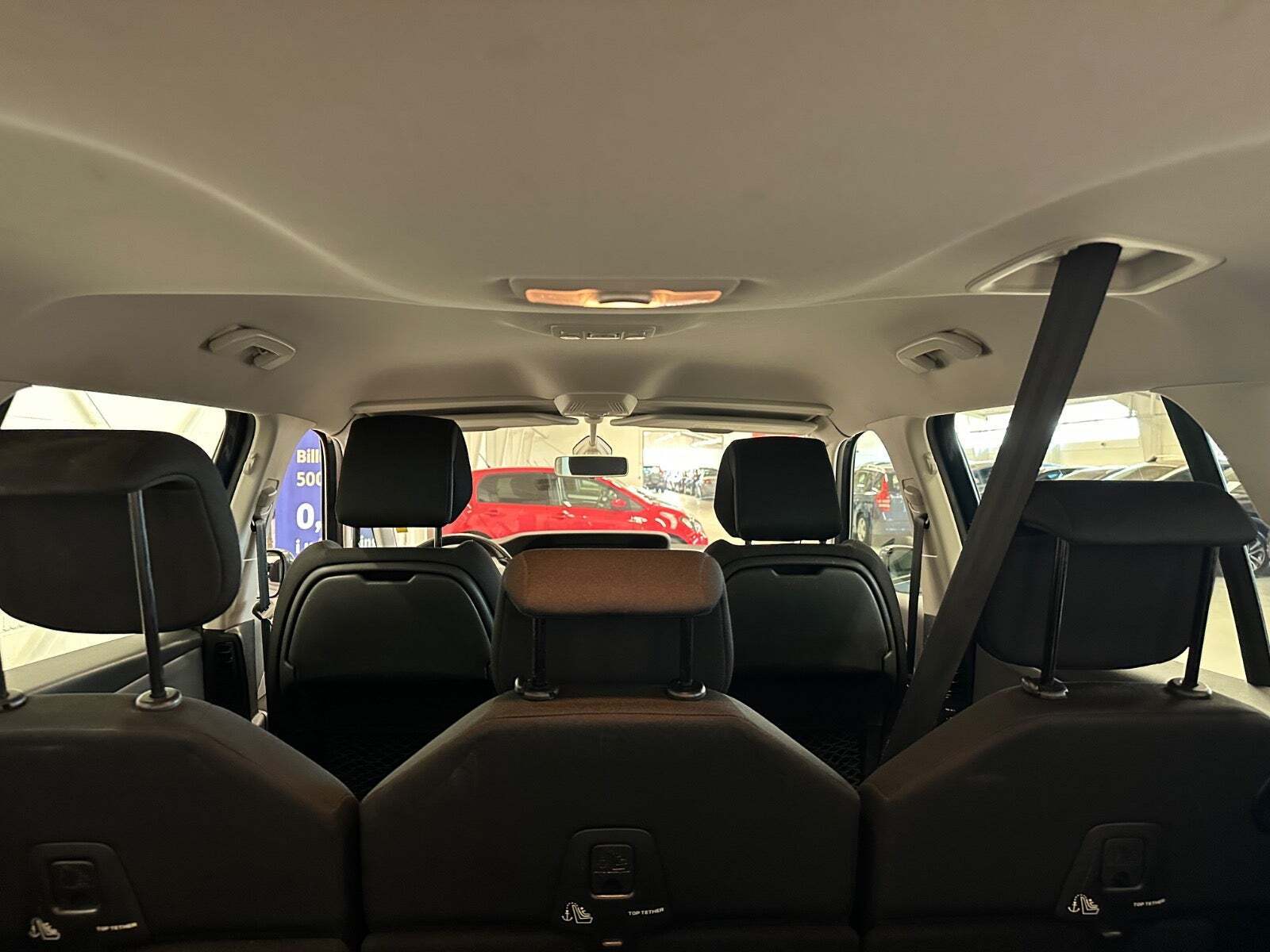 Blå Citroën Grand C4 Picasso fra 2014 set indefra