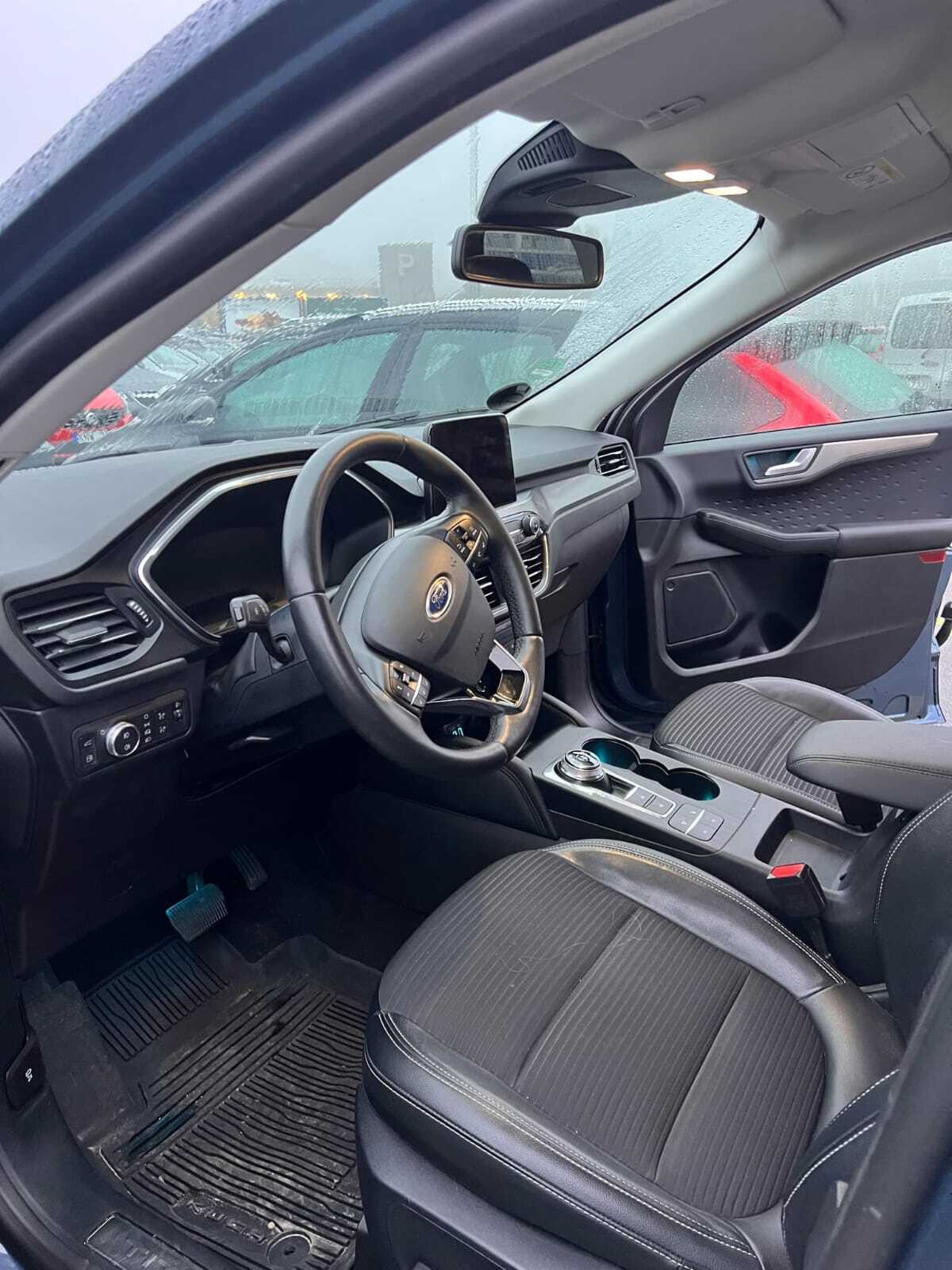 Ford Kuga 2,5 Plug-in Hybrid (225 HK) SUV FWD CVT