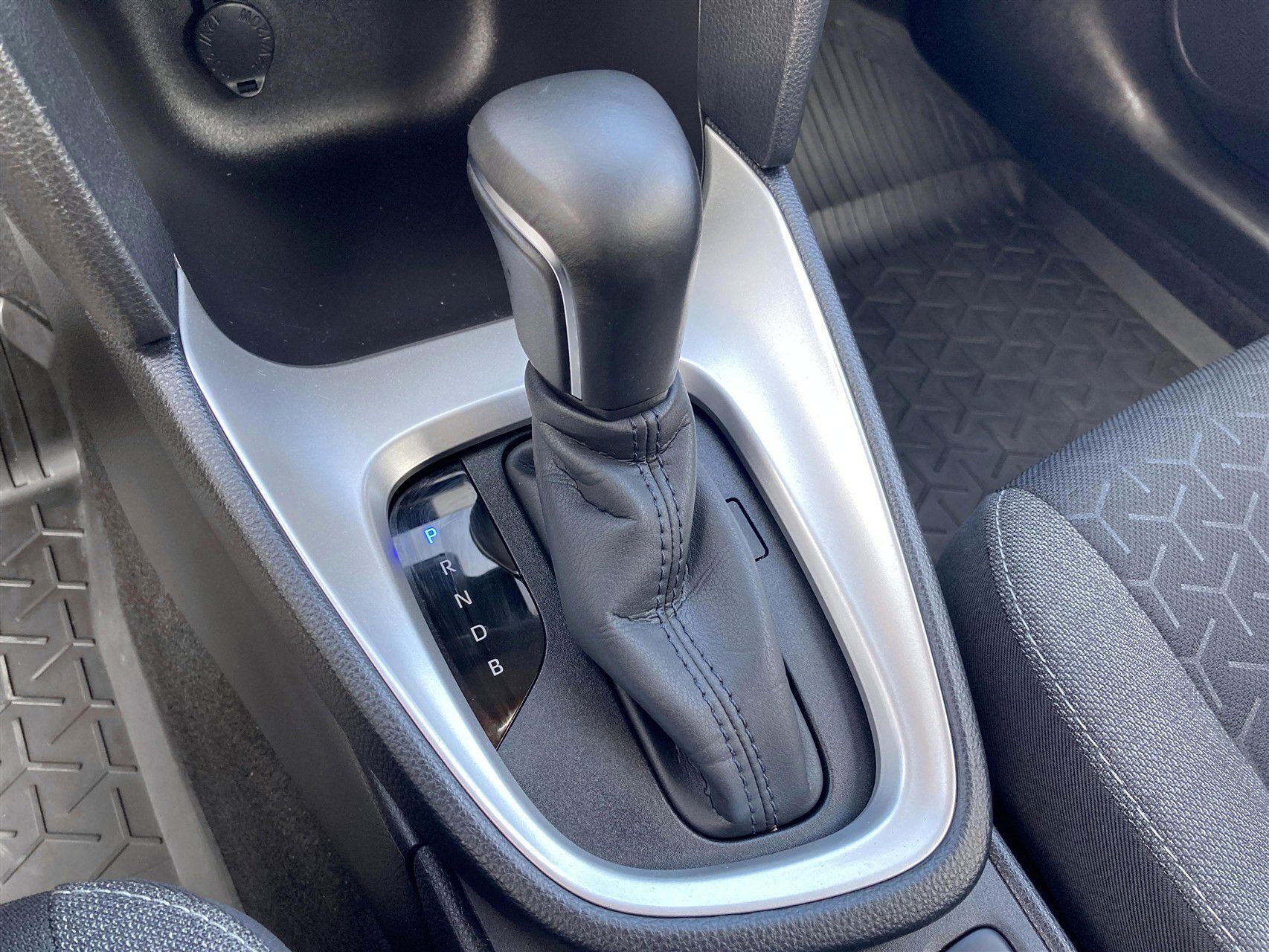 Hvid Toyota Yaris Cross fra 2024