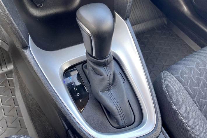 Hvid Toyota Yaris Cross fra 2024