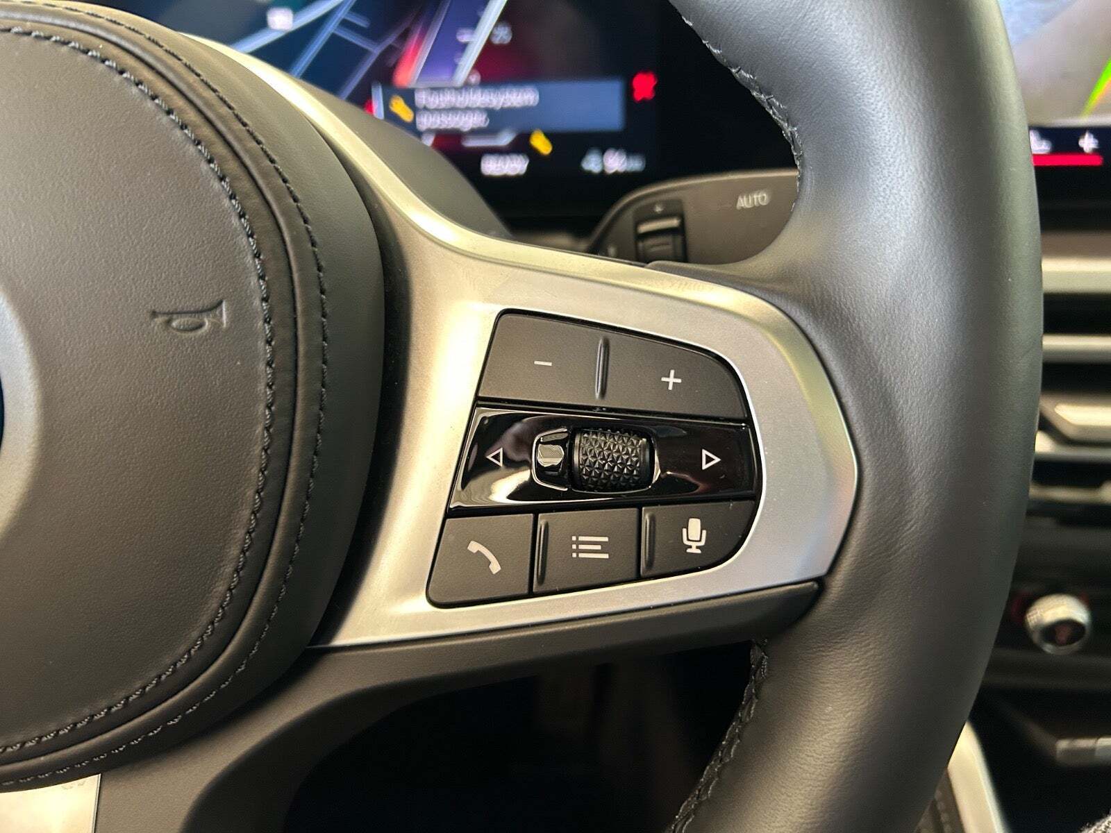 Hvid BMW i4 fra 2024