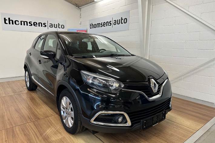 Sort Renault Captur fra 2016 set udefra