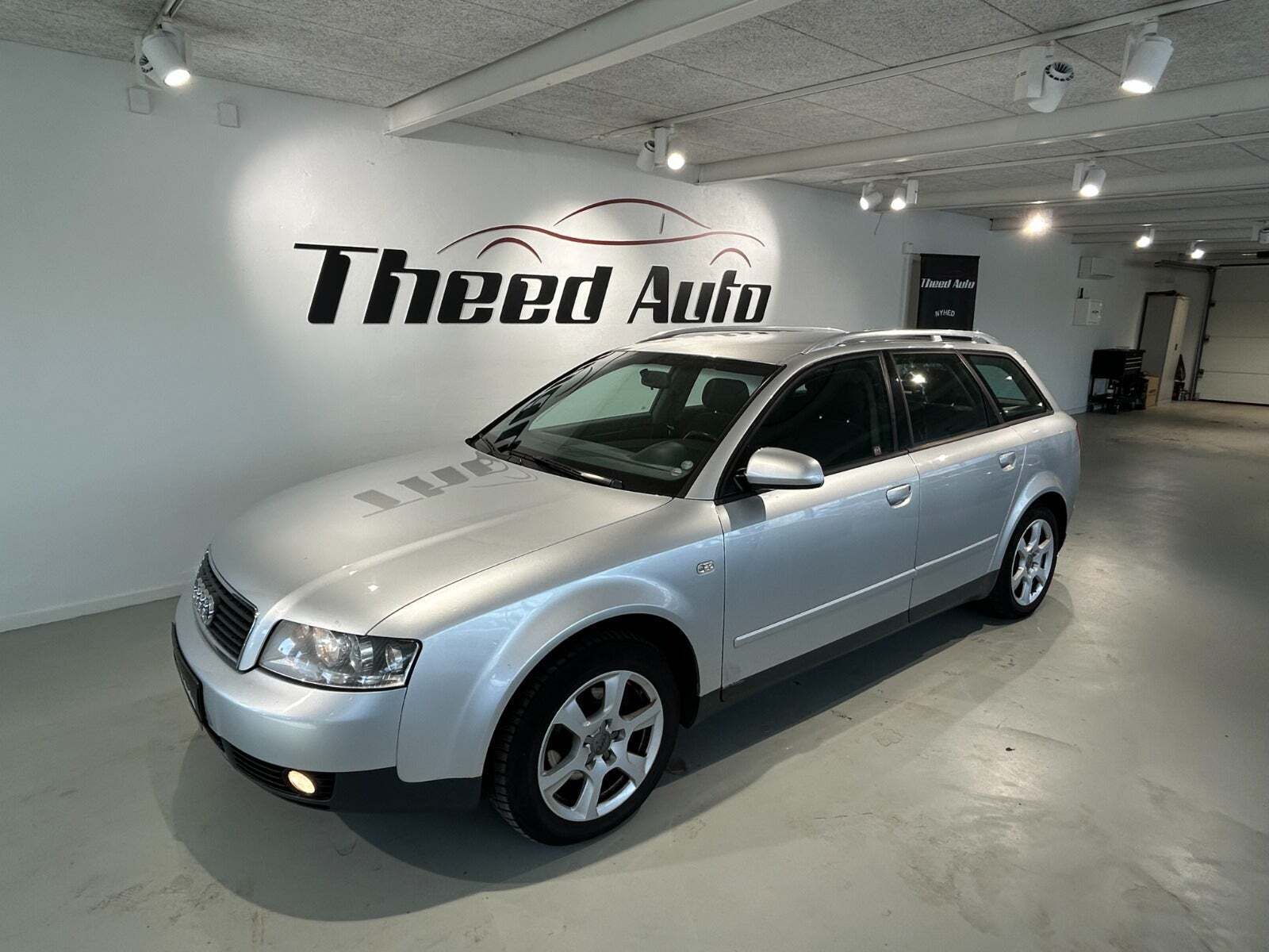 Sølv Audi A4 fra 2002