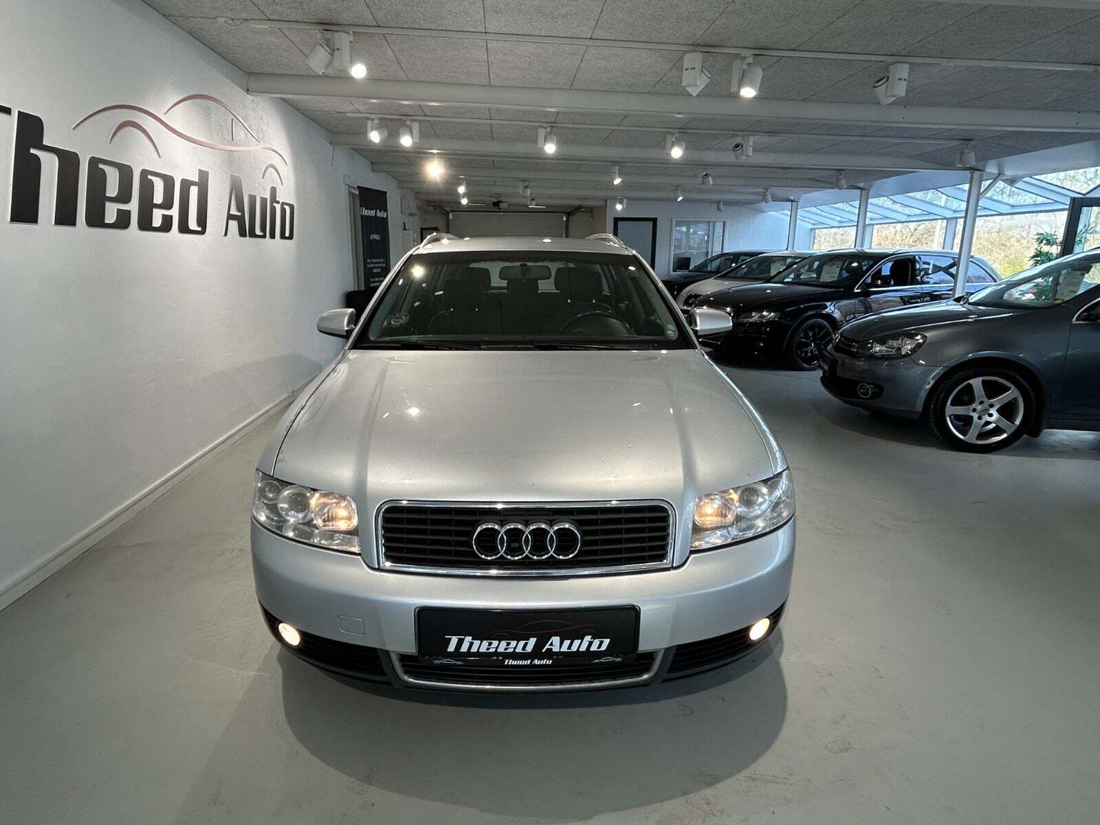 Sølv Audi A4 fra 2002