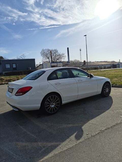 Mercedes C220