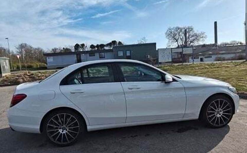 Mercedes C220