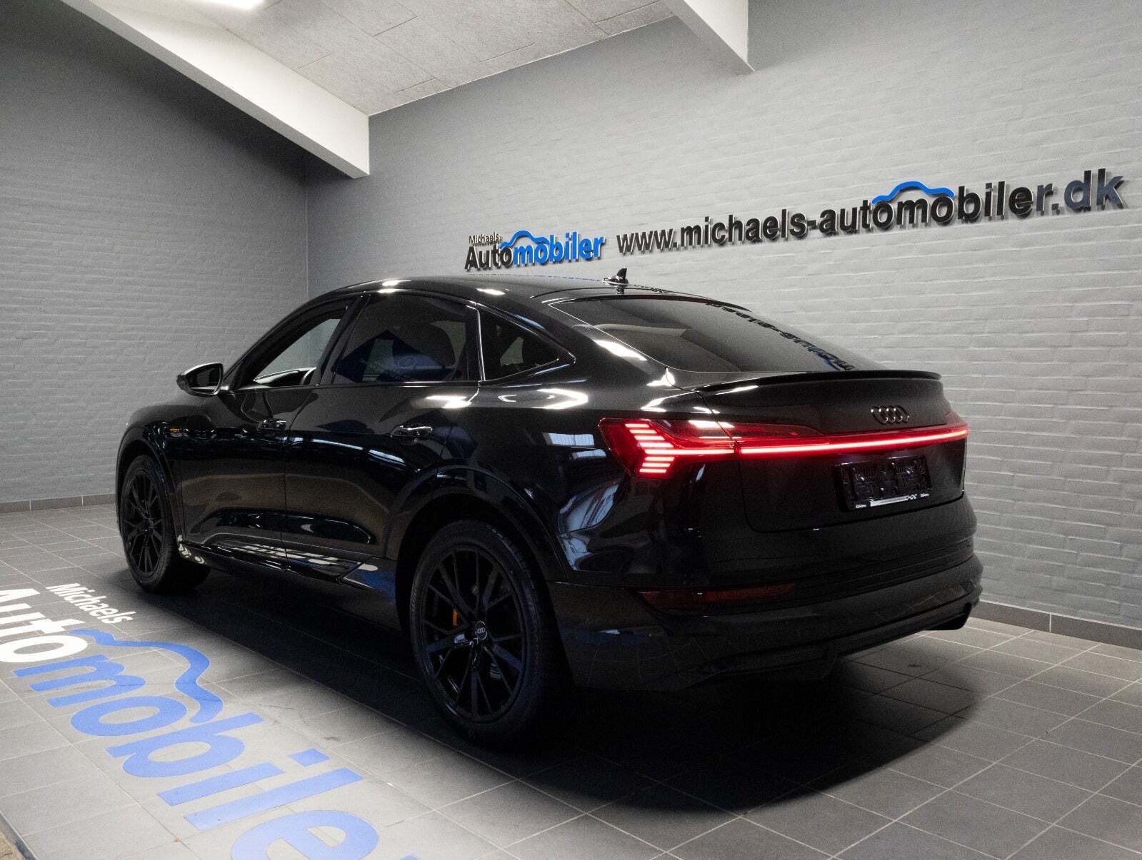 Sort Audi e-tron fra 2022