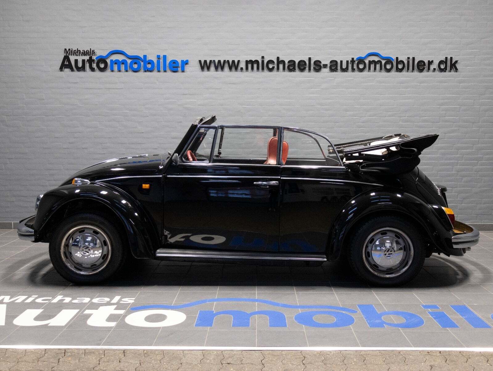 Sort VW 1300 fra 1967