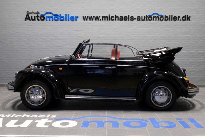 Sort VW 1300 fra 1967