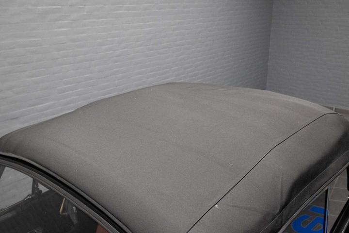 Sort VW 1300 fra 1967