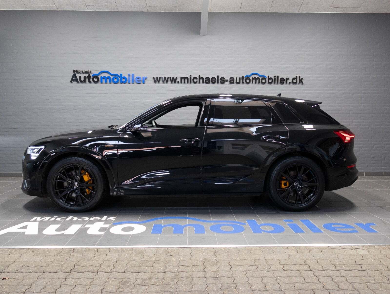 Sort Audi e-tron fra 2022