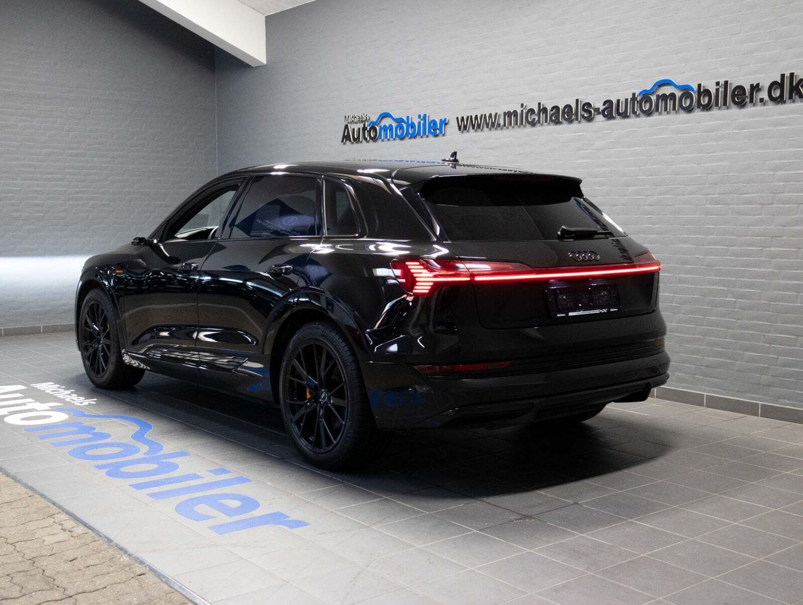 Sort Audi e-tron fra 2022
