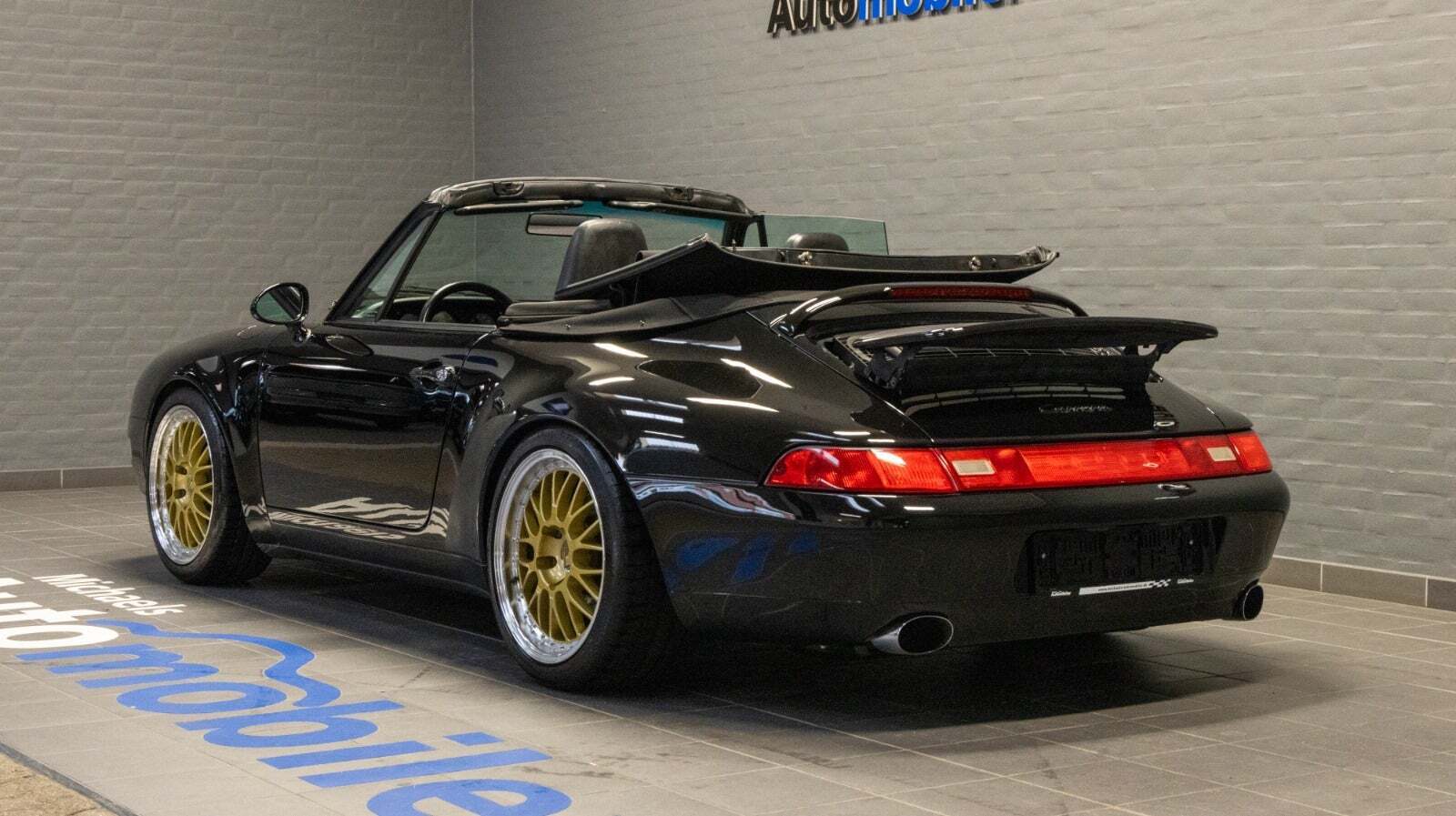 Porsche 911 Carrera