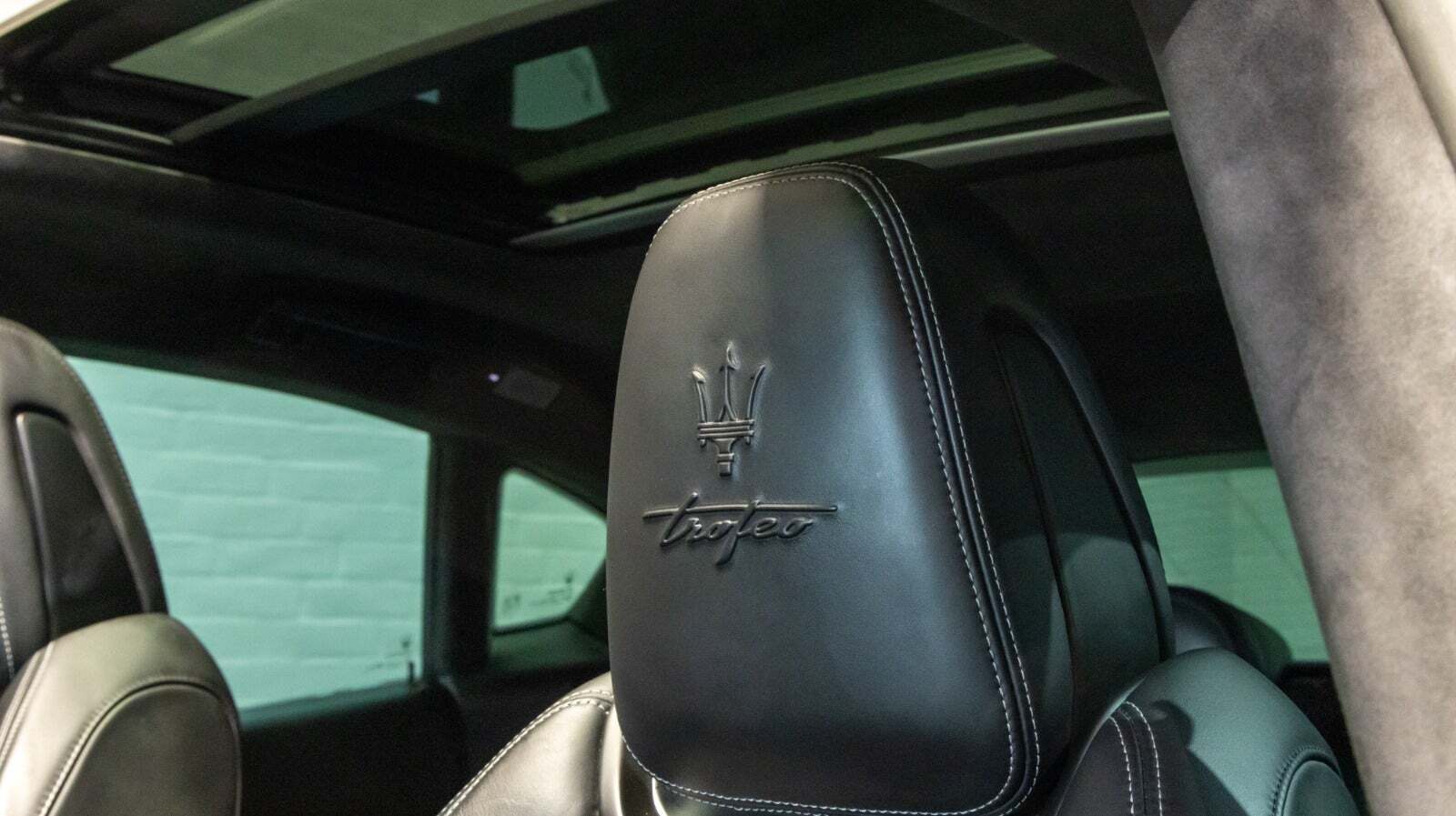 Grå Maserati Levante fra 2021