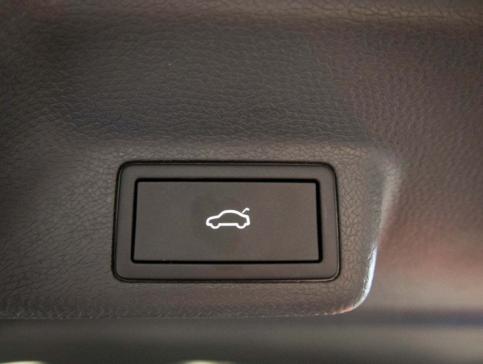 Gul VW ID.Buzz fra 2023