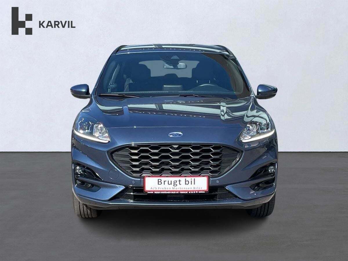 Blå Ford Kuga fra 2023
