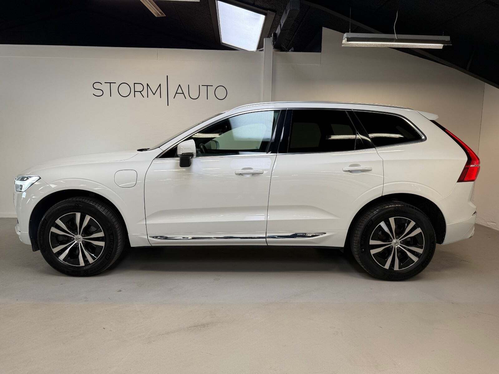 Hvid Volvo XC60 fra 2021