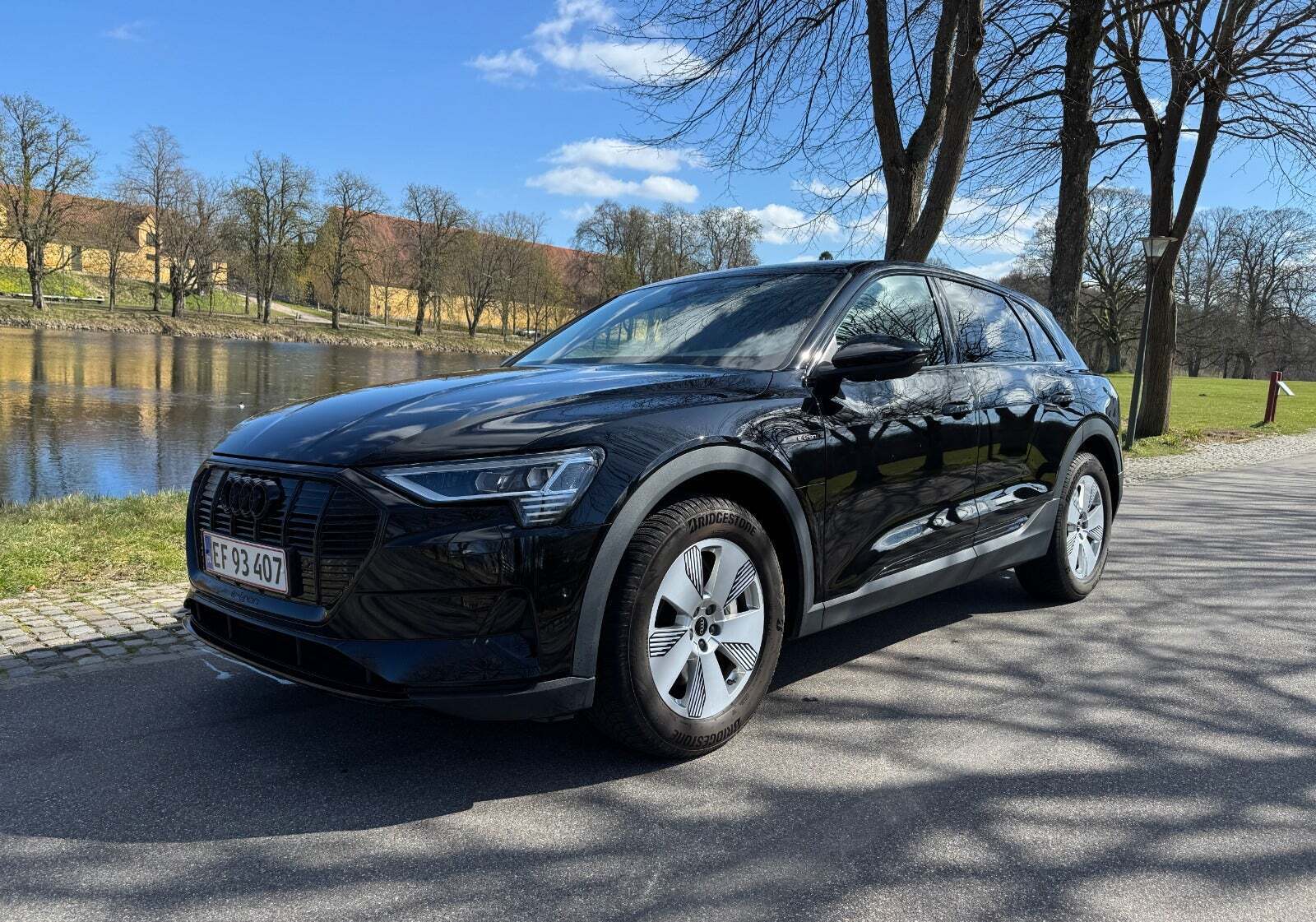 Sort Audi e-tron fra 2022
